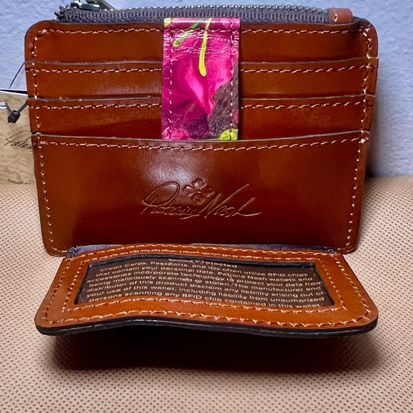 💖NWT Patricia Nash Cassis Leather Bougainvilleas ID Wallet - Picture 3 of 6